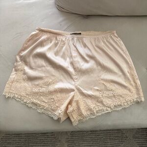 Elegant Cream Lace Trim Shorts